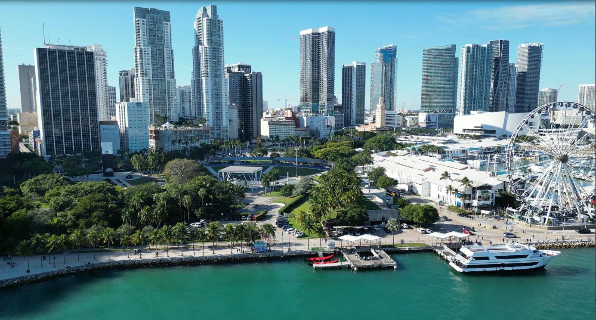 Private Rooms Close To Miami Airport - Free Parking - 01 Buitenkant foto