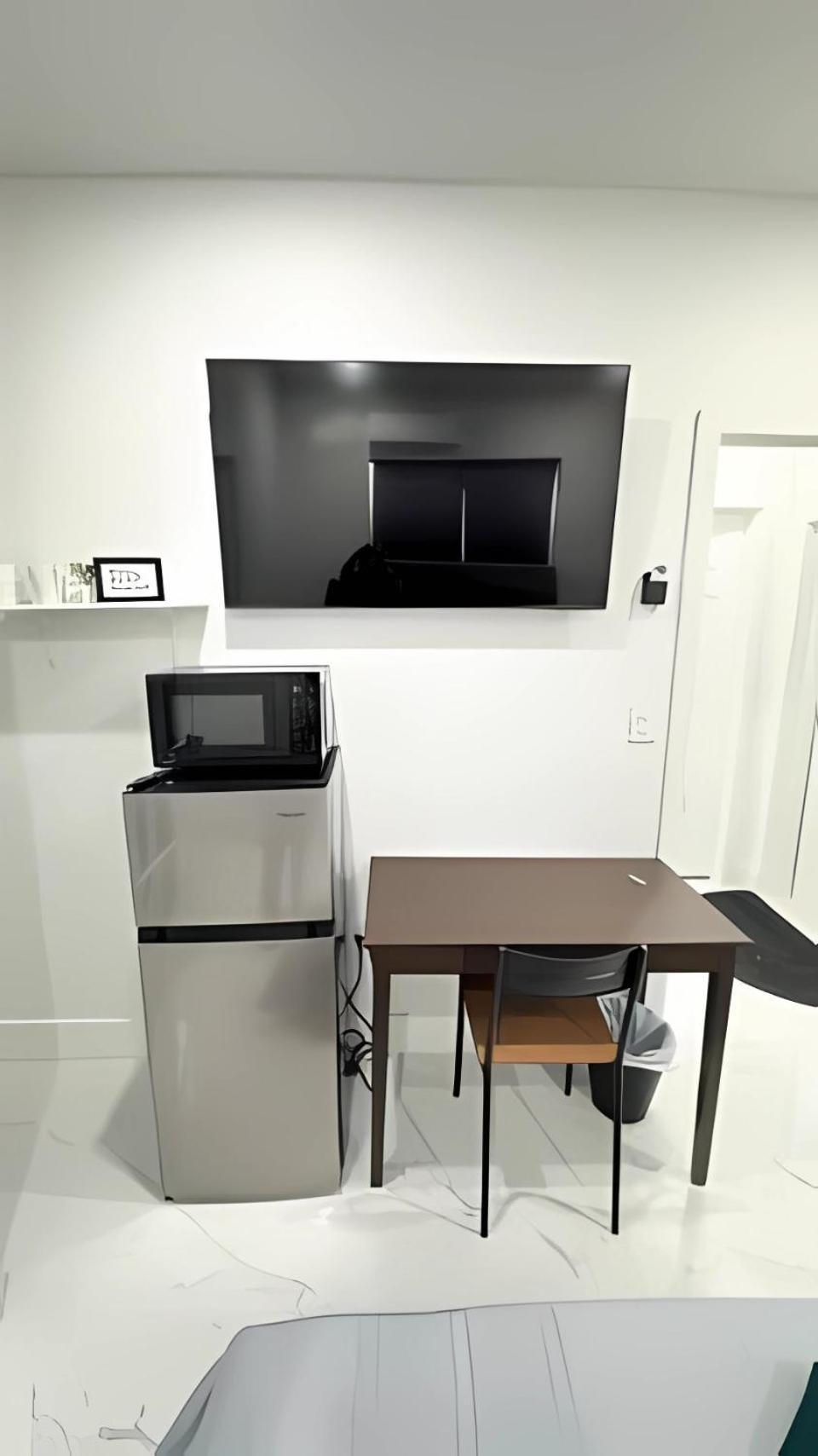 Private Rooms Close To Miami Airport - Free Parking - 01 Buitenkant foto